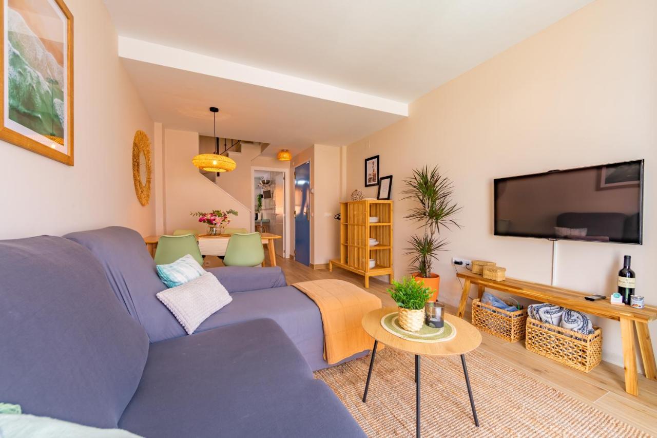 Beachfront, Pool, Terrace, Garage & Fibre Internet طريفة المظهر الخارجي الصورة